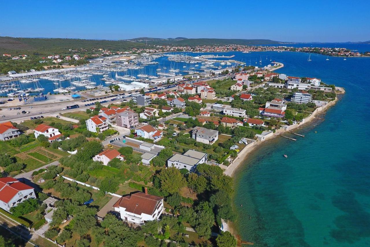 Apartments Marija Бибинє Екстер'єр фото