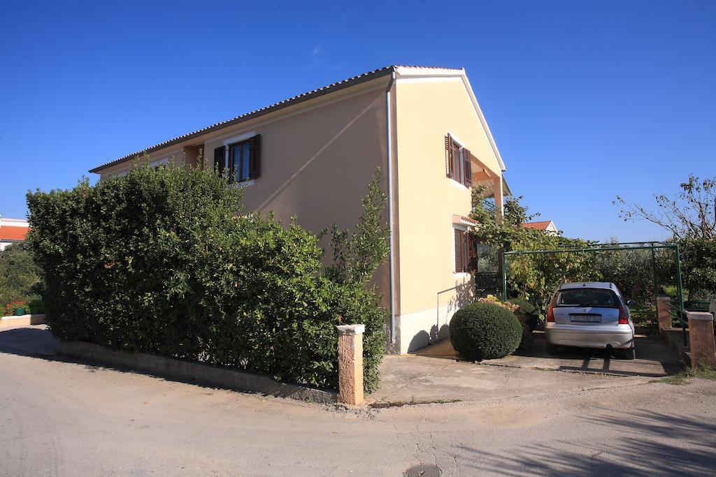 Apartments Marija Бибинє Екстер'єр фото